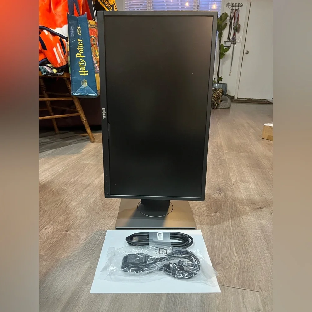 5 in Stock Dell 22” flat panel LED LCD🐭👌❤️2017 - Picture 3 of 17